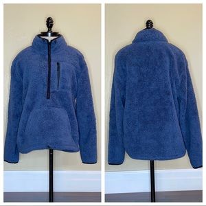 VS PINK Sherpa Half Zip Pullover Size Medium
